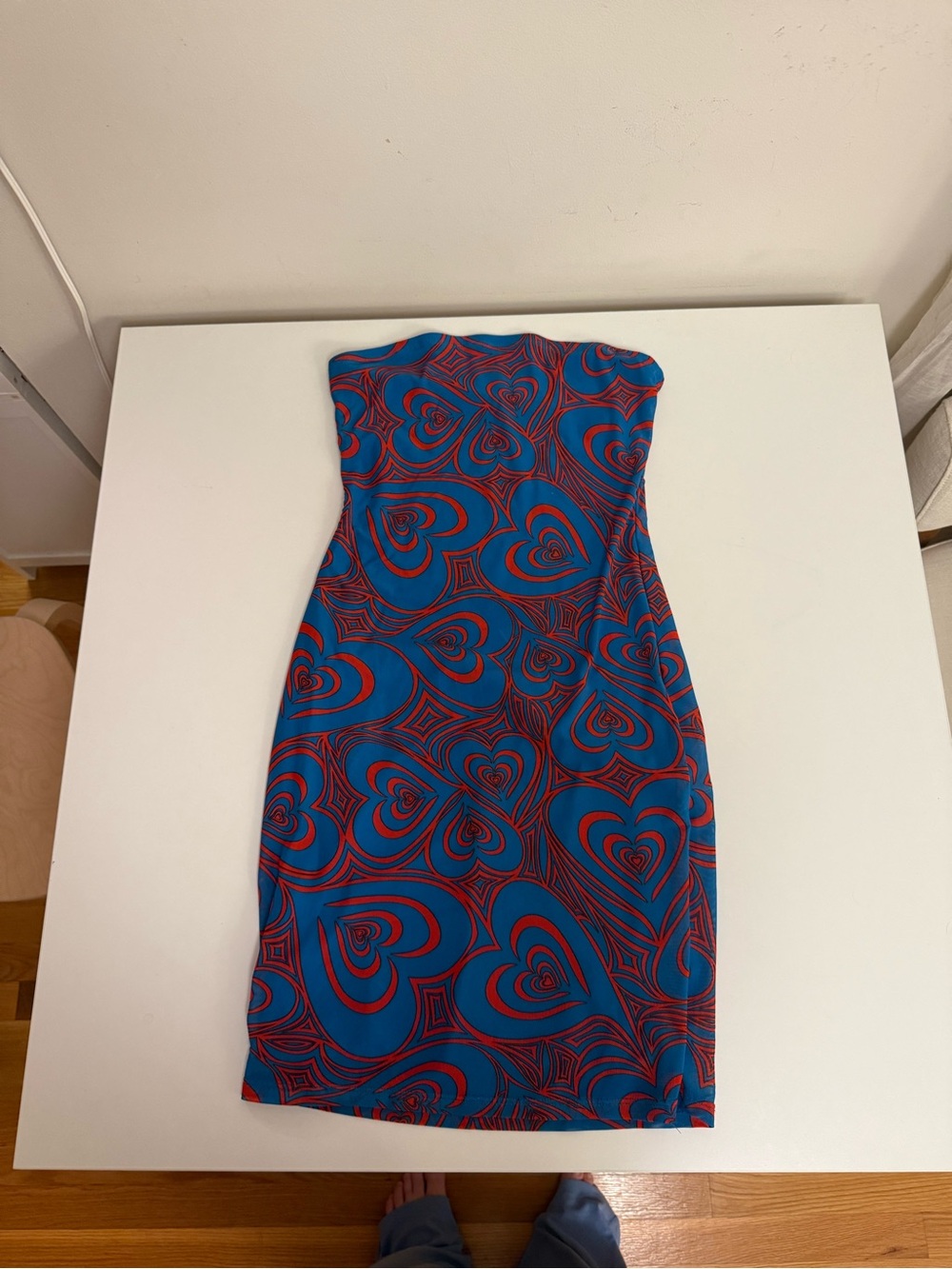 Lisa Says Gah Strapless Blue and Red Heart-Print Mini Dress